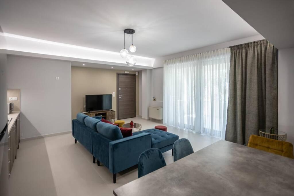 Mela Luxury Apartments Maroulás Exteriör bild