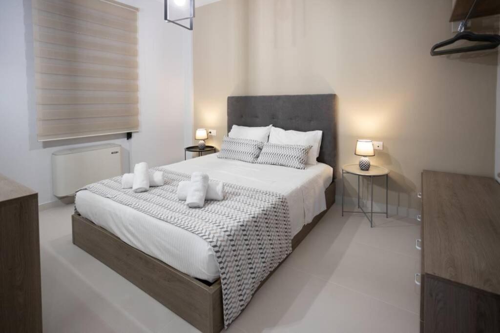 Mela Luxury Apartments Maroulás Exteriör bild