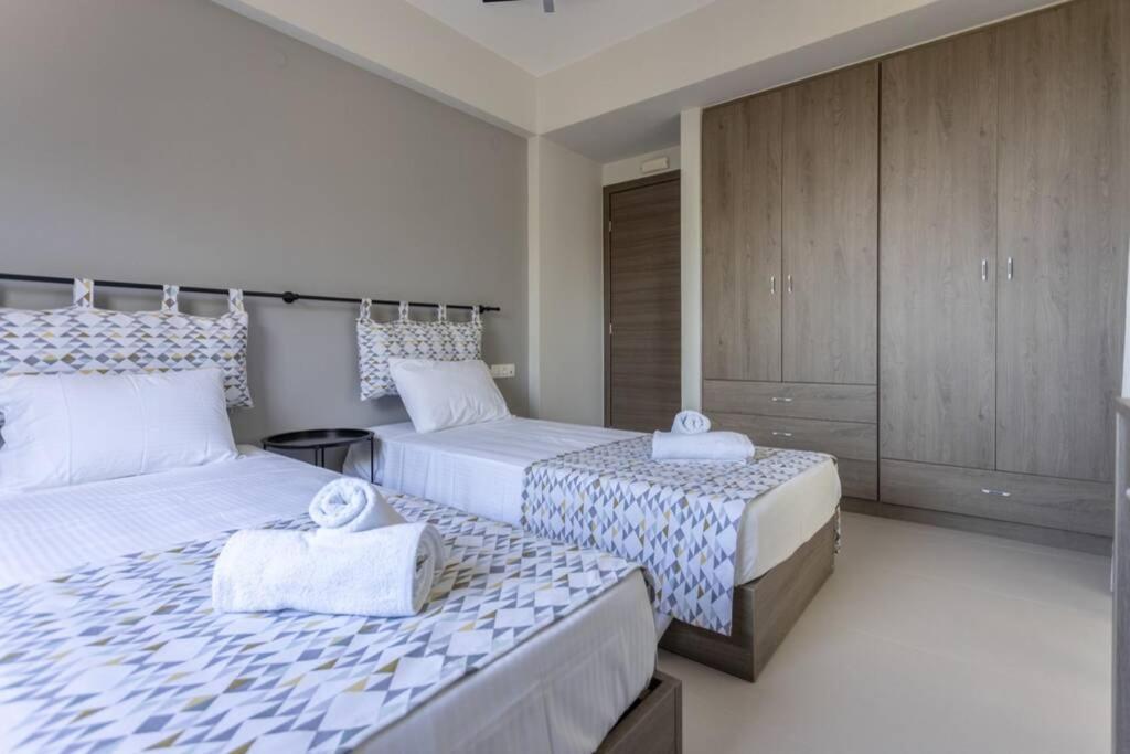 Mela Luxury Apartments Maroulás Exteriör bild