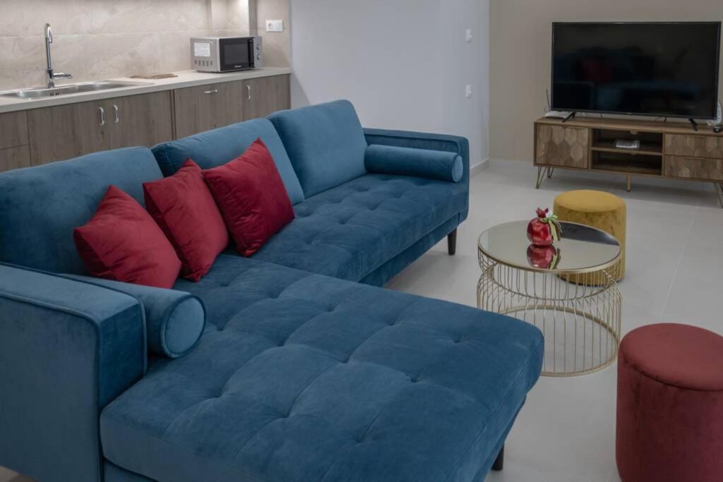 Mela Luxury Apartments Maroulás Exteriör bild