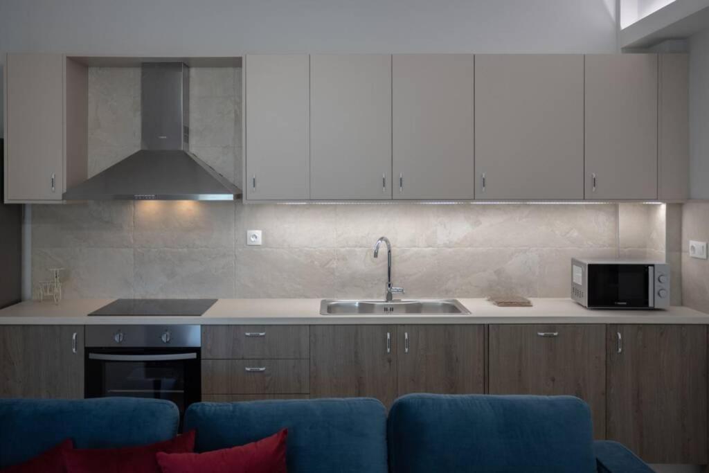 Mela Luxury Apartments Maroulás Exteriör bild